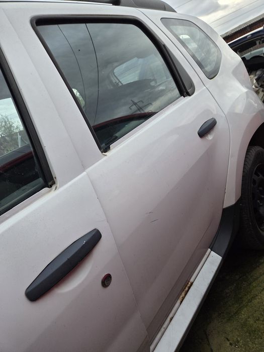 Usi Stanga Dreapta Dacia Duster