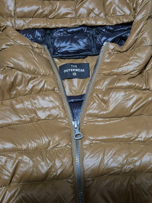 Geaca matlasata de la C&A, cu gluga, maro, adolescente, noua.