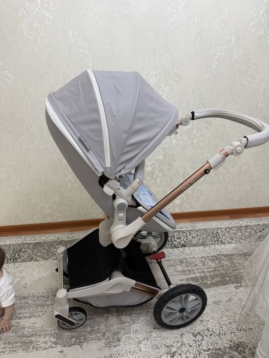 Продаю коляску. Очень красивая