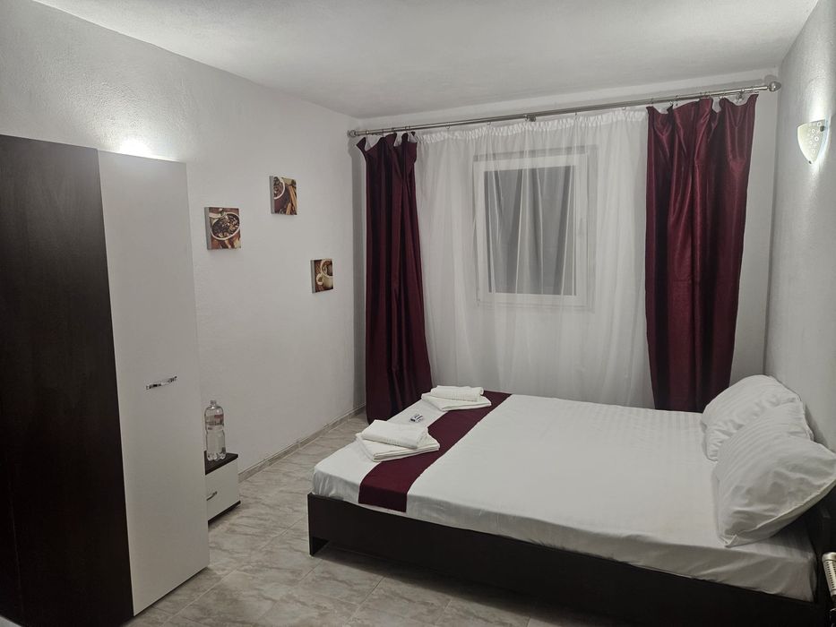 Camere de inchiriat Costinesti-Pensiune aproape de plaja