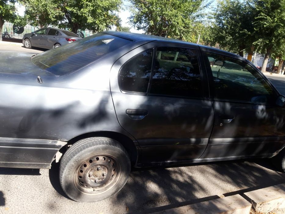 Продам Ниссан примера газ и бензин