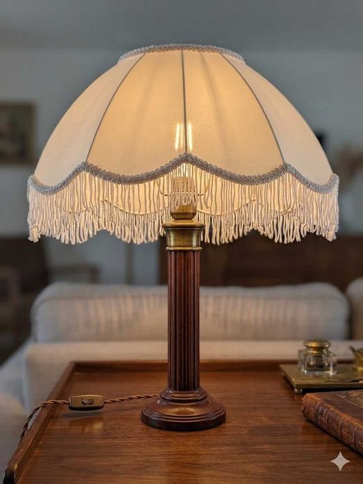 Abajur cu franjuri