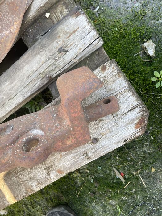 Греда напречна,дъска  /бърдо/ за ЮМЗ