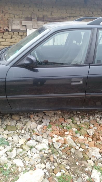 Опел Астра комби на части