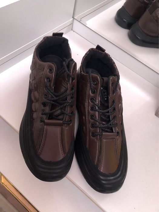 Новый 42размер сатылады