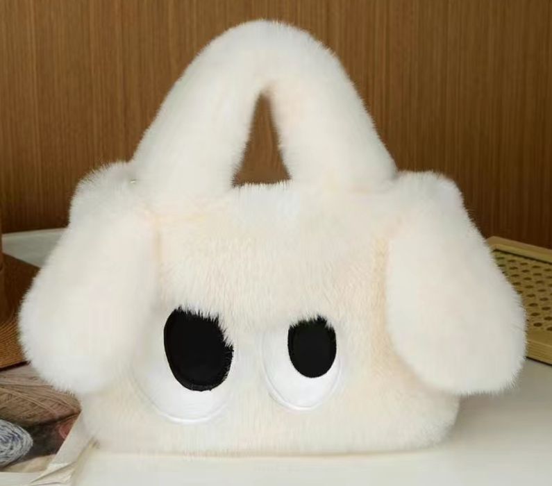 Продам сумочку детскую