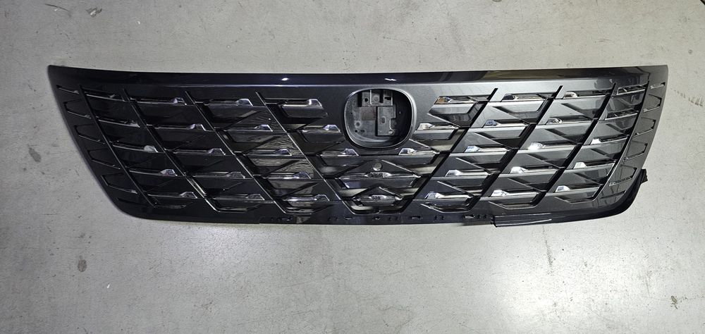 Решотка радиатора Changan cs75 plus