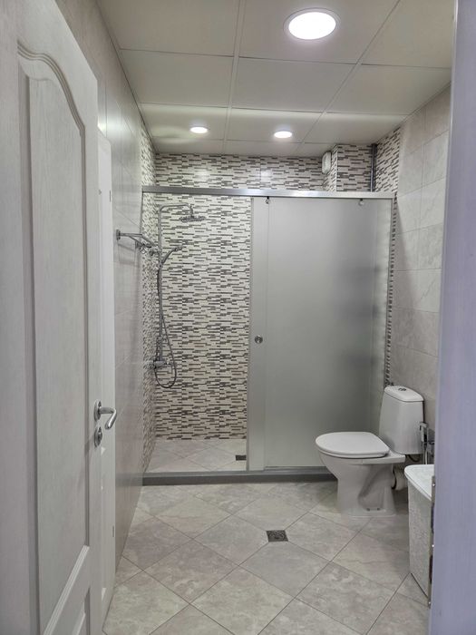 Дава се под наем Двустаен апартамент в Карлово - 76 кв.м за 448.8 € - Снимка #13