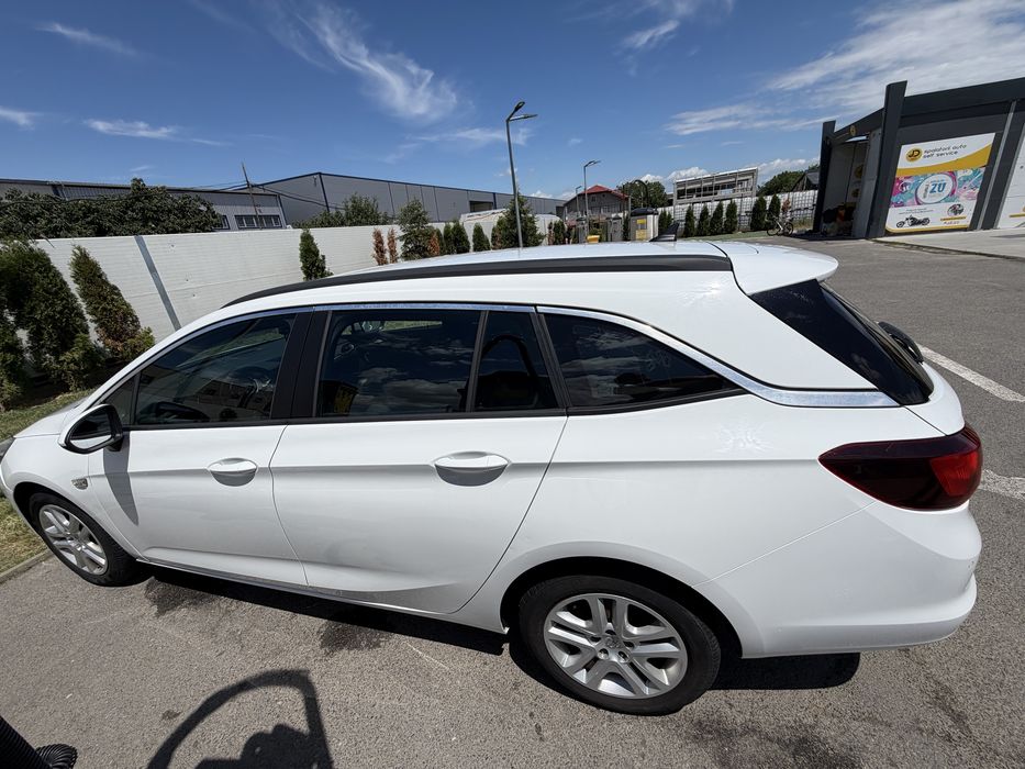 OPEL  ASTRA  K 2017