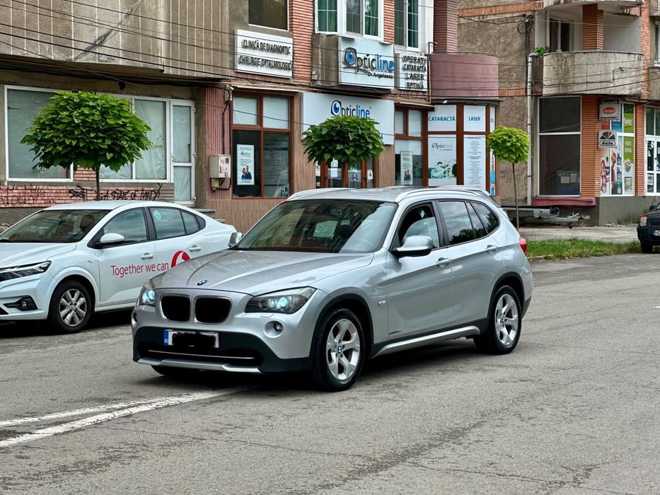 BMW X1 2011 — imagine 2