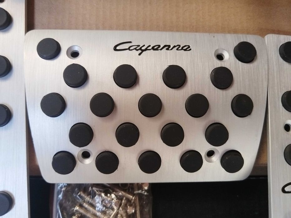 Накладки на педали Porsche Cayenne