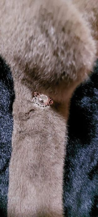 Продам   почти  новые  размер  46-:48