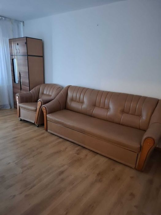 Închiriez garsoniera