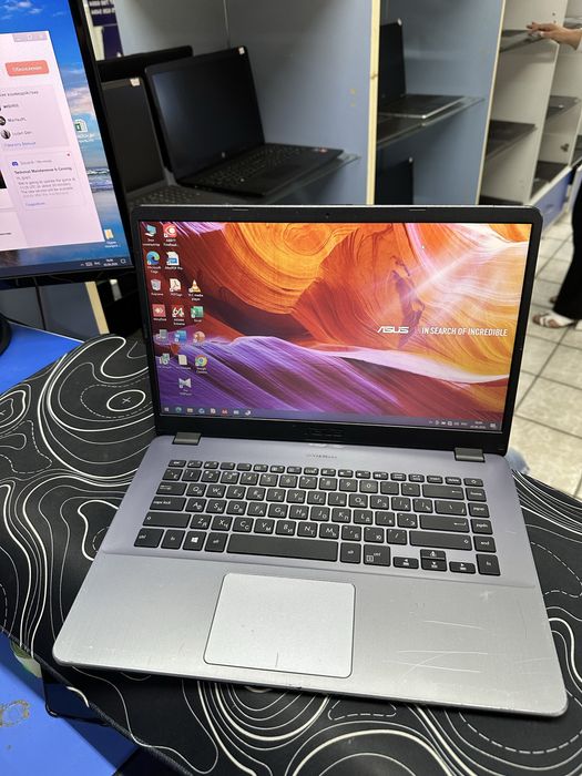 Asus Ryzen 5-2500 ОЗУ-8ГБ ССД-256ГБ в хорошем состоянии емкость 54%