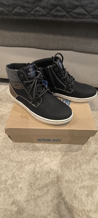 Детски нови маратонки, спортни обувки и планински обувки с етикет