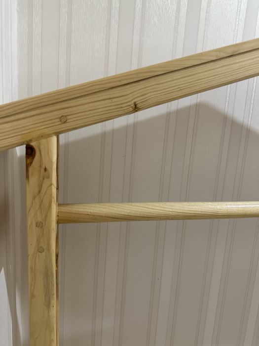 Детская вешалка