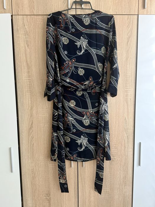 Рокля от H&M, размер 38