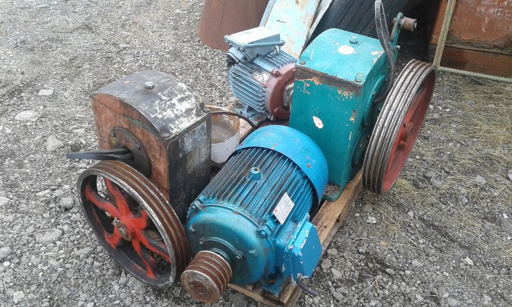 Редуктори и ел.мотори за маслобойна