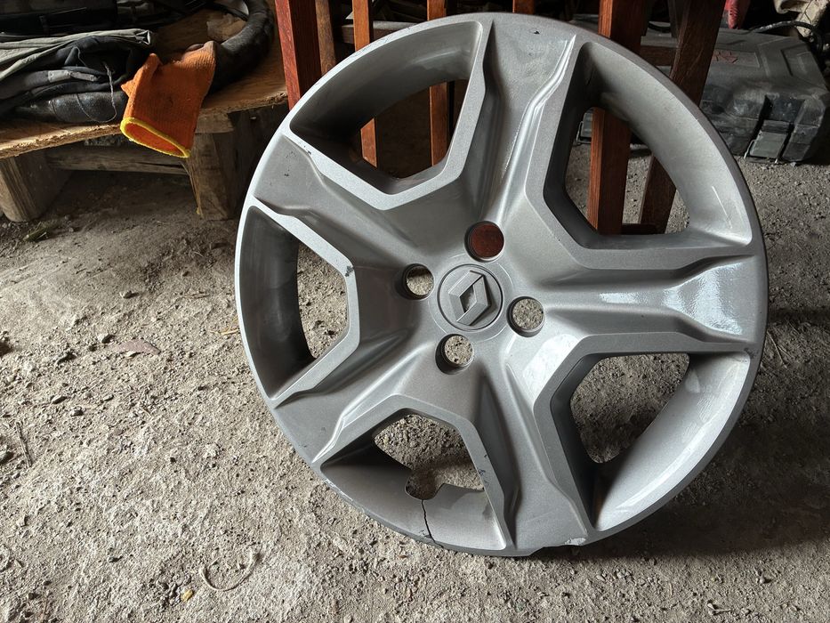 Калпаки  Renault Sandero R16
