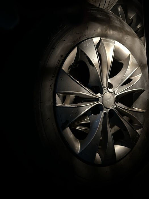 Продам диски с летней резиной