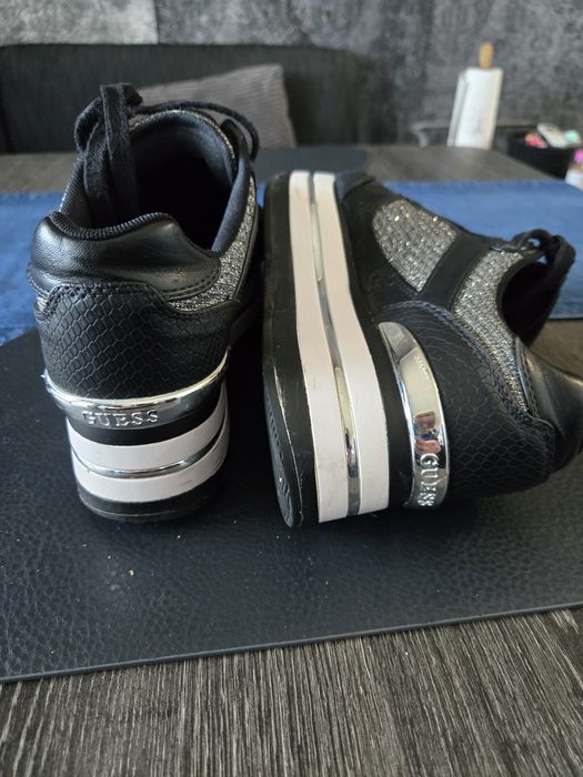 Дамски сникърси Guess