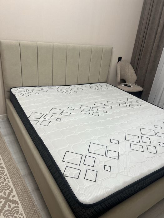 Спальный кровать