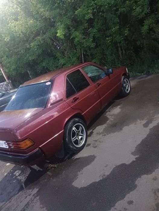 Продам Мерседес 190