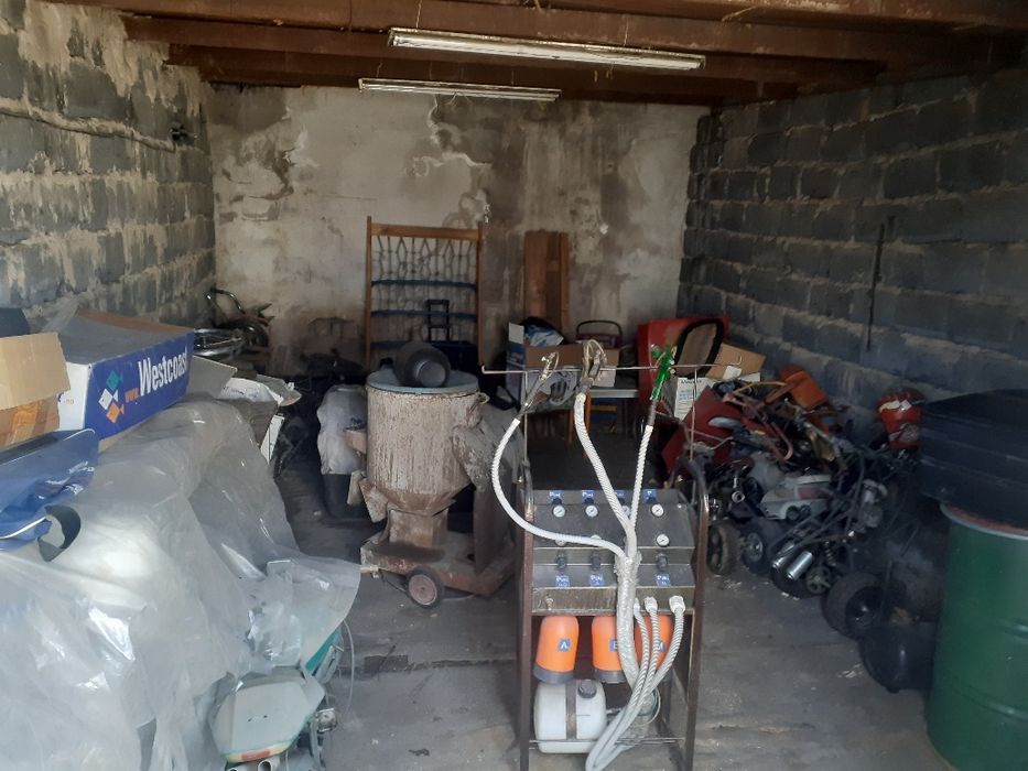 Продам  капитальный гараж.