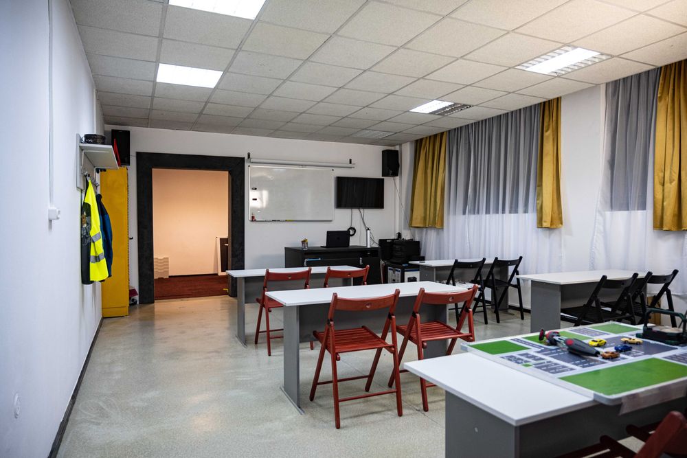 Școala de șoferi - auto cutie MANUALA/AUTOMATA, OFERTA! De la 2000 lei