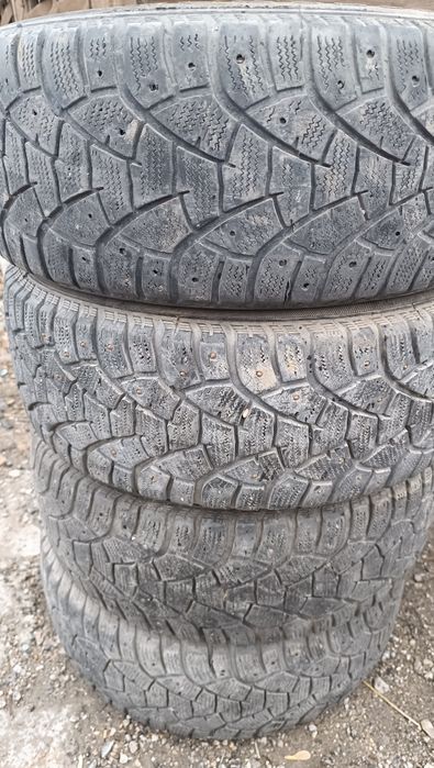 Зимняя резина 215/55/16