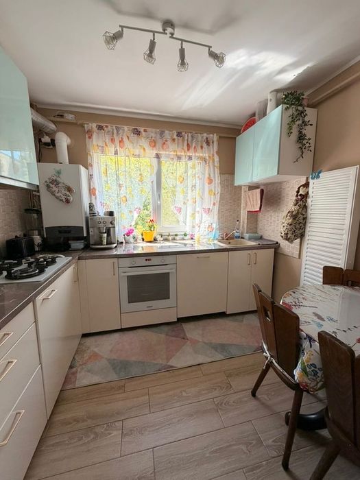 Apartament 3 camere - Lăpuș