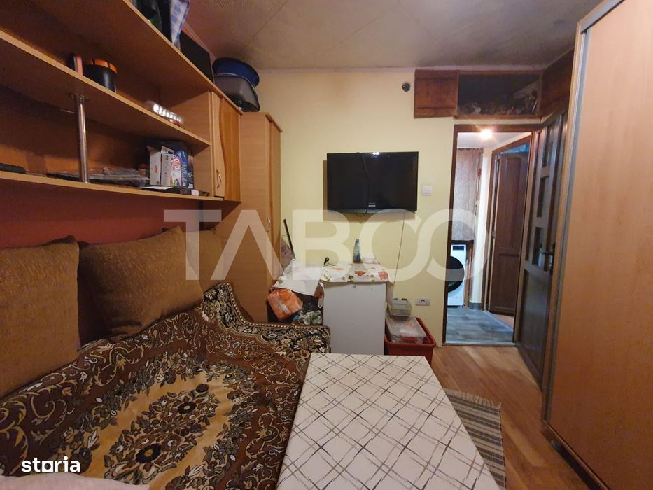 Apartament semidecomandat 2 camere parter 45 mpu Zona Tudor