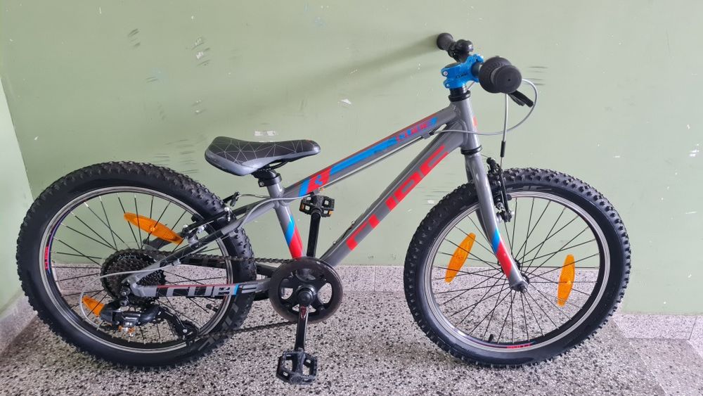 Продавам Cube 20 Action Team Grey детски алуминиев велосипед/колело