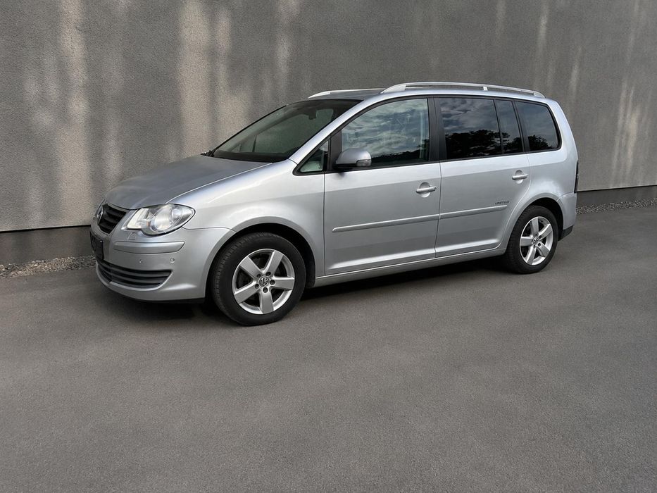 Volkswagen Touran 2.0 TDI 140 cai putere 2008 7 locuri