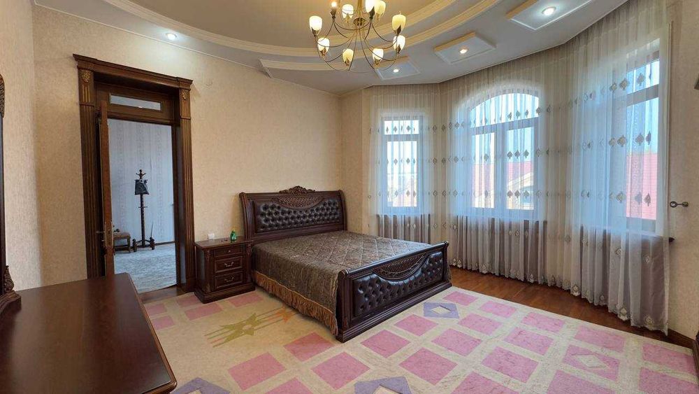 Сдается участок на Метро Буюк Ипак Йоли 2 дома в одном участке 6 сотки