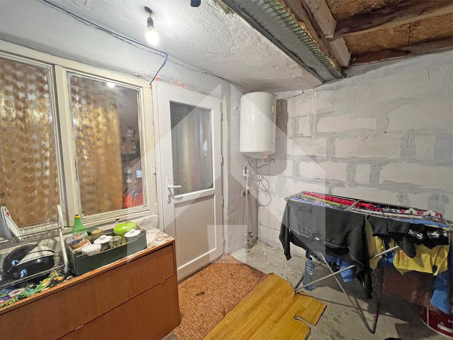 Продава се Етаж от къща в Нови пазар - 85 кв.м за 360 €/кв.м - Снимка #15