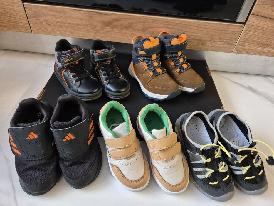 Боти и маратонки Geox Adidas Quechua