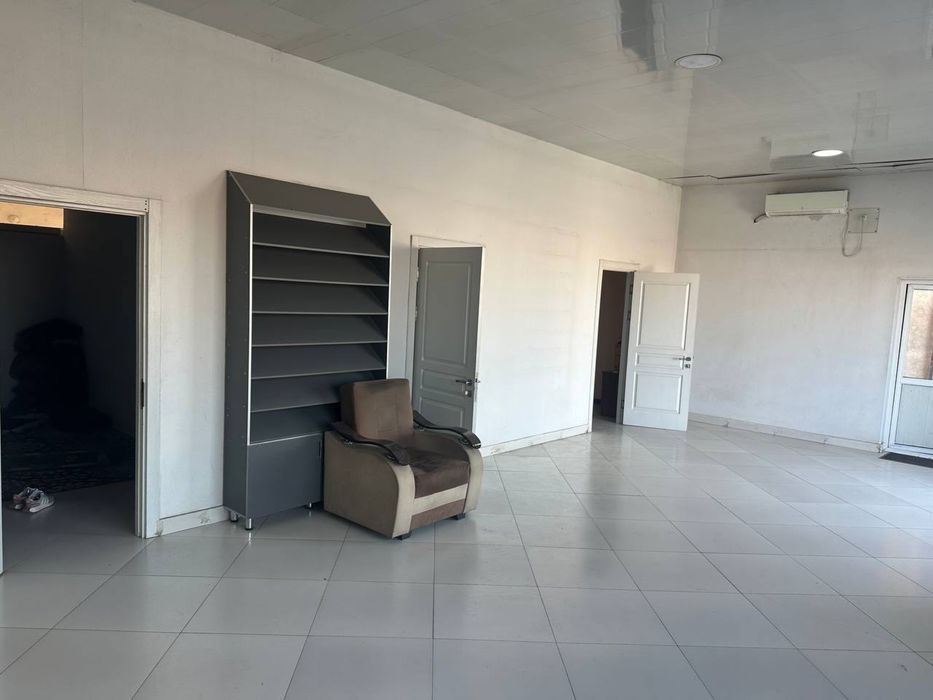 Arenda ofis sklat Futcity yaqinida