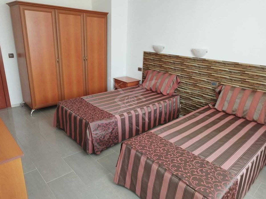 Продава се Двустаен апартамент в к.к. Слънчев бряг - 67 кв.м за 881 €/кв.м - Снимка #4