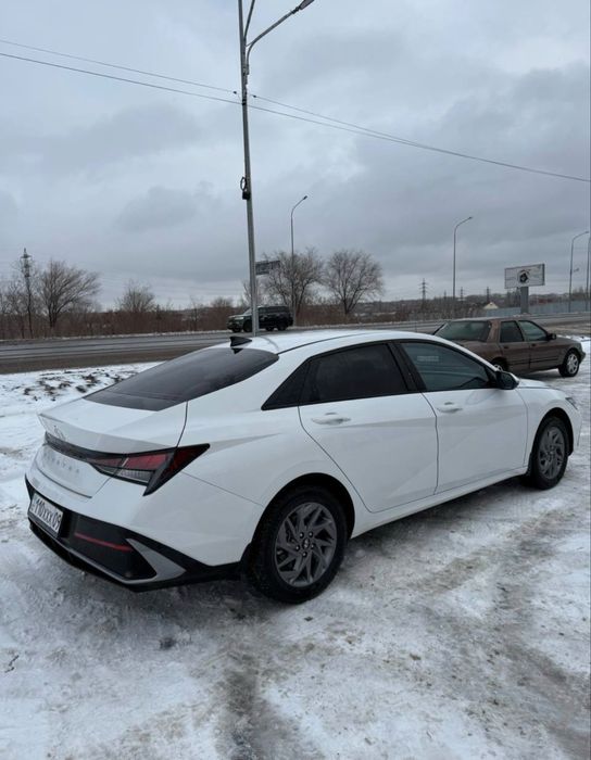 Элантра хюндай 2025