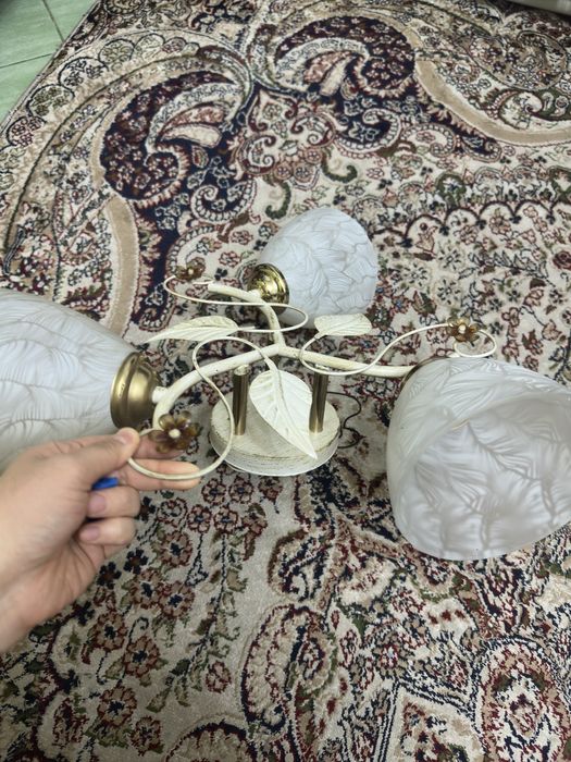 Люстра на кухню 3 лампы