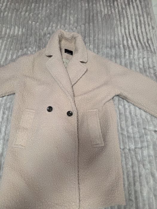 Продавал палто Bershka