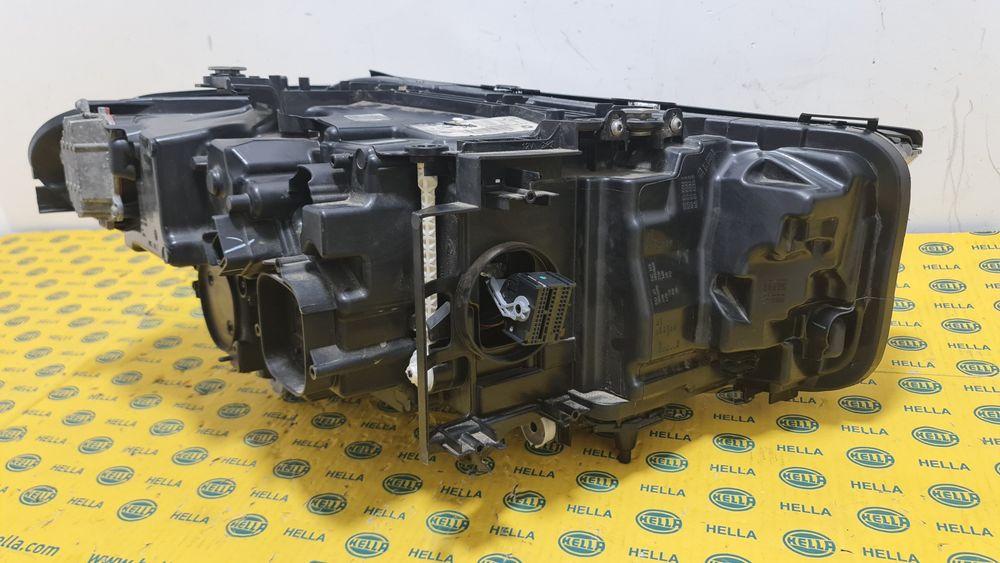 Far stanga full led adaptiv shaddow BMW 5 g30 g31 m5 f90 lci facelift