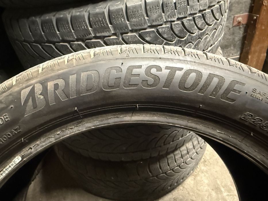 Bridgestone 225/45/17