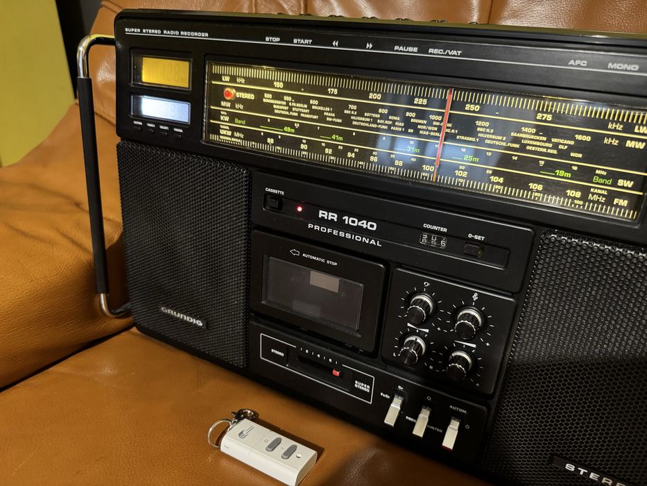 Radiocasetofon Grundig RR1040-Profesional