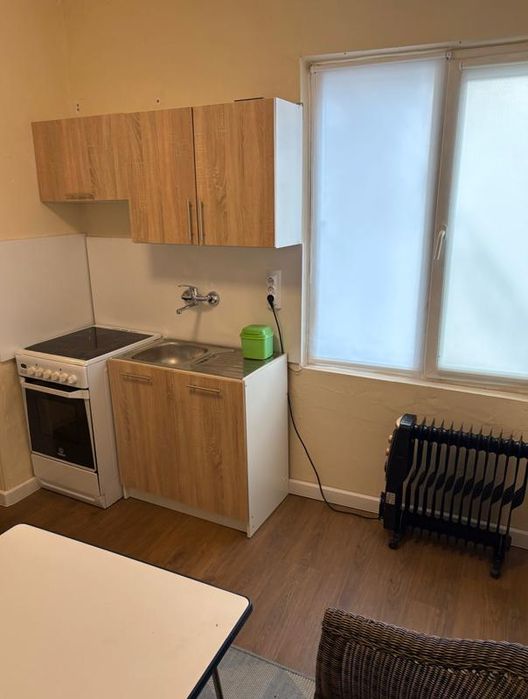 Къща, под наем, Център-ЦУМ