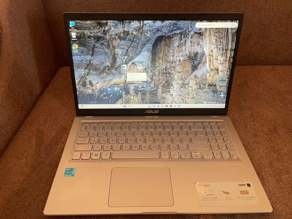Продам срочно Asus VivoBook