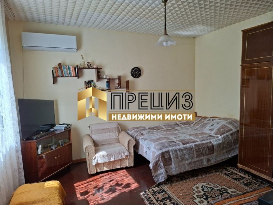 Продава се Къща в Велики Преслав - 200 кв.м за 550 €/кв.м - Снимка #12