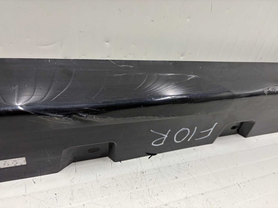 Десен праг БМВ Ф10 Ф11 BMW F10 F11
