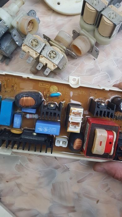 Запчасти на стиральные машинки